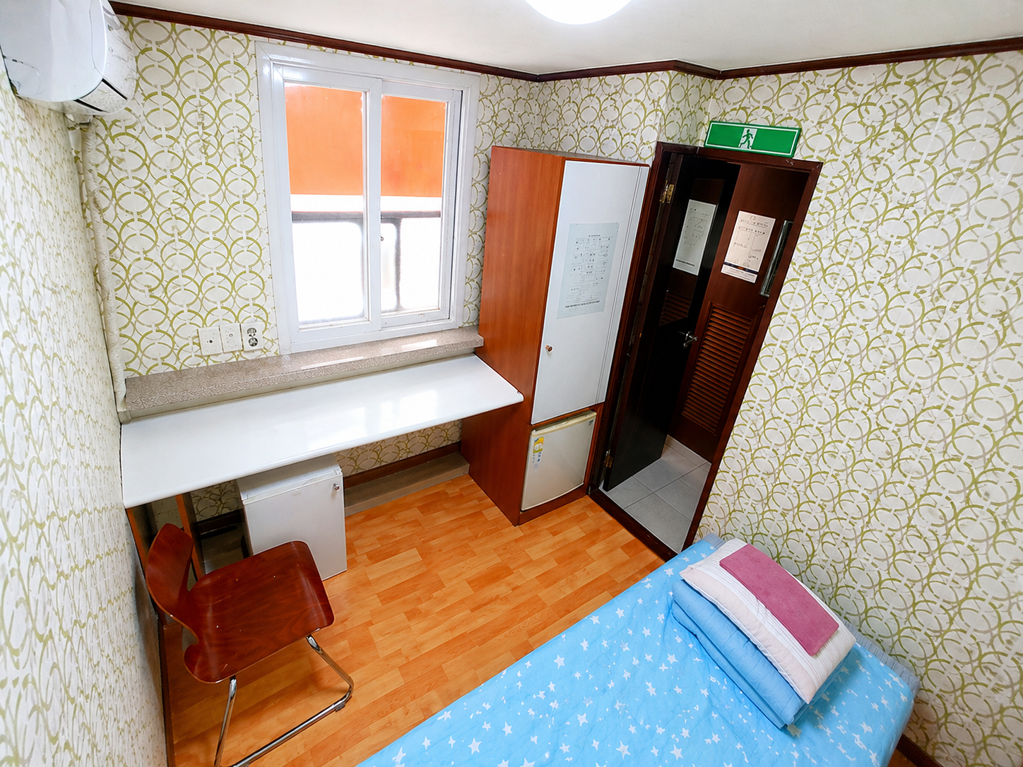 Room photo 8